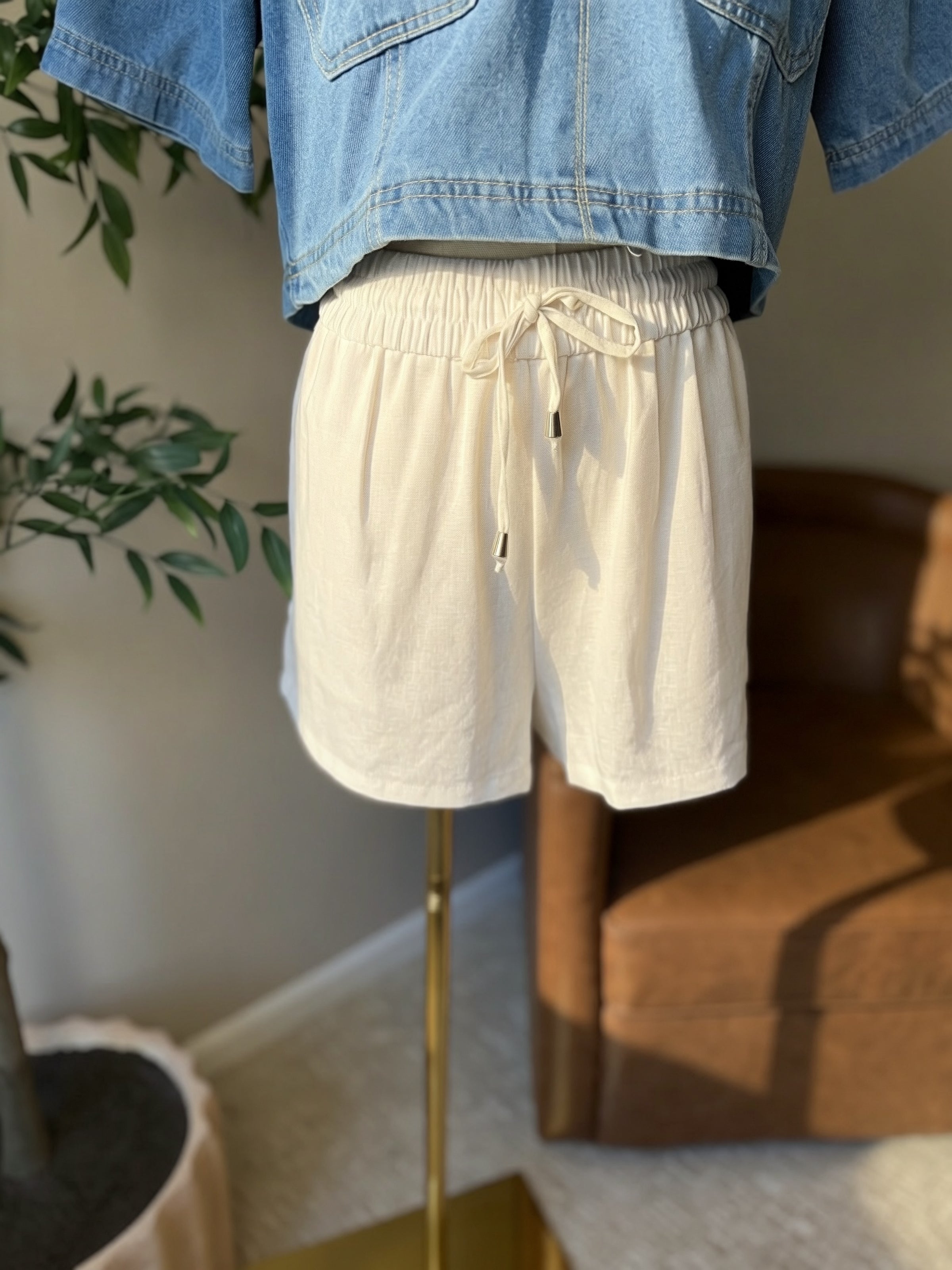 Essential Linen Short