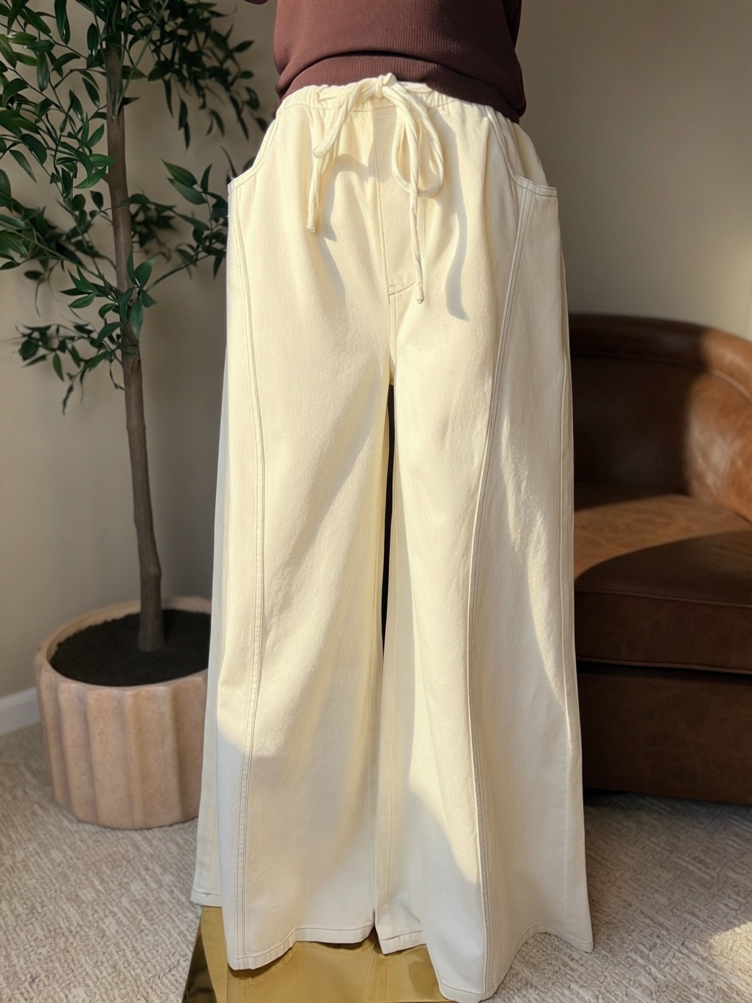 Classic Wide Ivory Denim